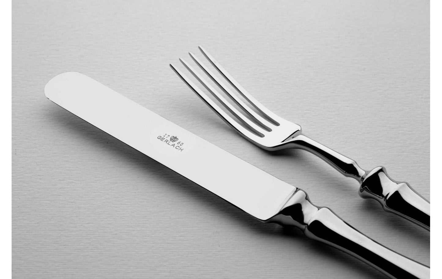 Set of cutlery in a wooden box 68 pcs. gloss RETRO