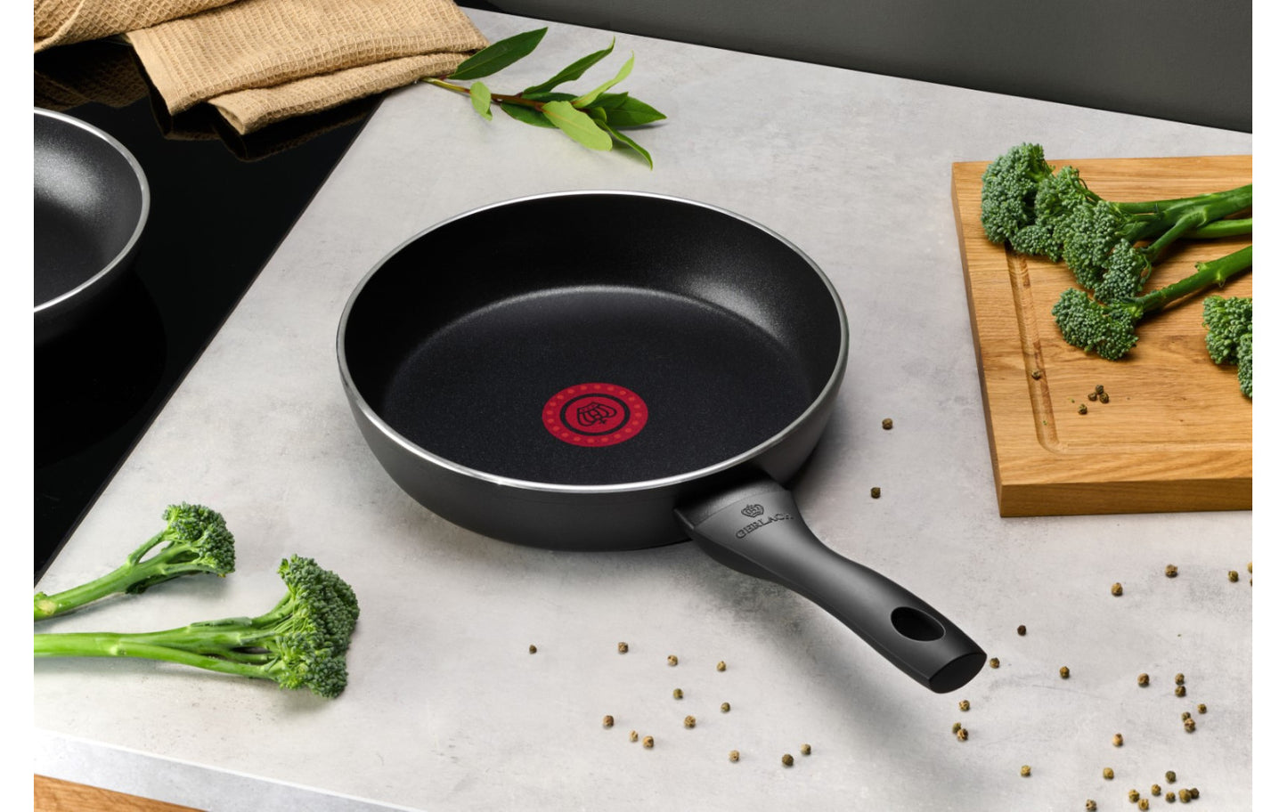 CONTRAST ThermoCoat Ultimate 24cm Frying Pan